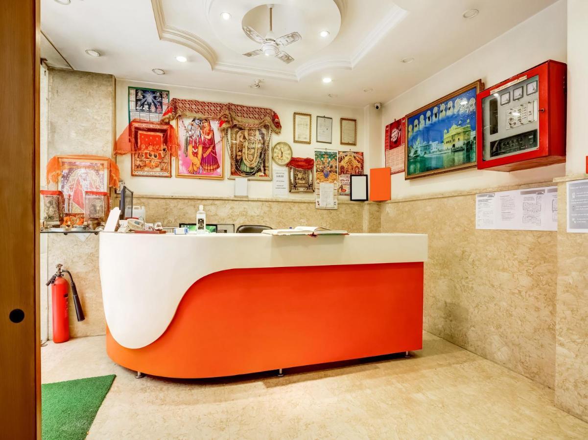 Oyo 75948 Hotel Tushar Continental Yeni Delhi Dış mekan fotoğraf